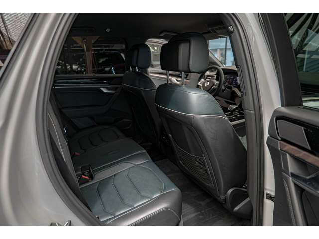 VW Touareg 3.0TDI/ACC/HuD/Virtual/Амбиент/Камера/Lane Assist/Matrix - автомобили, коли, обяви за нови и употребявани 7