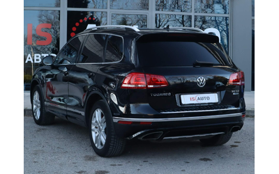 vw-touareg-3-0tdi-terrain-tech-obduhvane-dynaudio-pano-kamera - 3