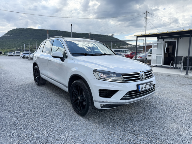 VW Touareg 3.0TDI TOP - автомобили, коли, обяви за нови и употребявани 0