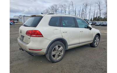 vw-touareg-3-6l-6-all-wheel-drive - 2