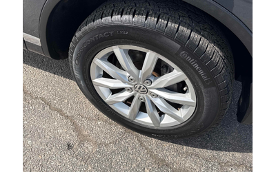 VW TOUAREG 3.6L 6cyl AWD - автомобили, коли, обяви за нови и употребявани 6