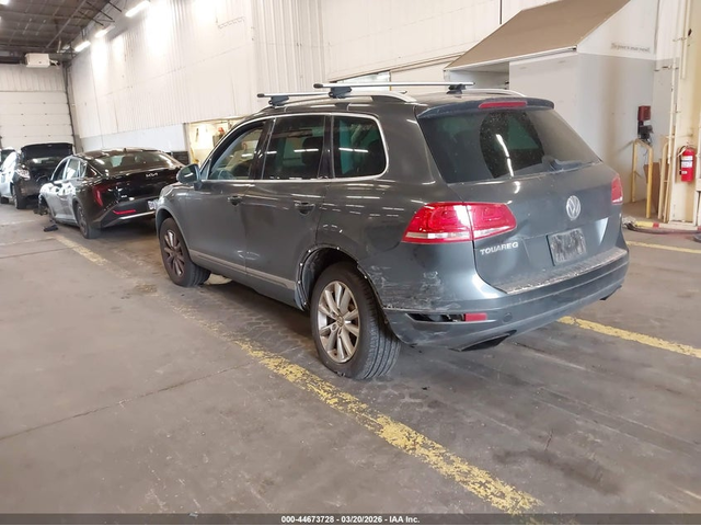 VW TOUAREG 3.6L V-6 DI, DOHC, VVT, 280HP All Wheel Drive - автомобили, коли, обяви за нови и употребявани 2