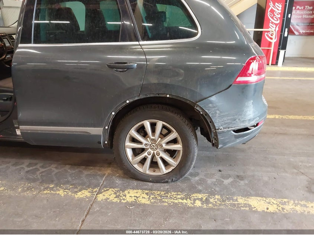 VW TOUAREG 3.6L V-6 DI, DOHC, VVT, 280HP All Wheel Drive - автомобили, коли, обяви за нови и употребявани 5