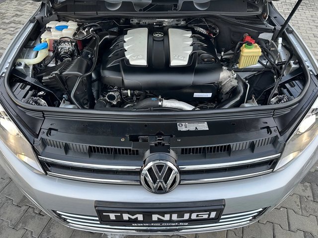 VW Touareg 3.0TDI* 239kc* BLUEMOTION* NAVI* LED* TOP* - автомобили, коли, обяви за нови и употребявани 15