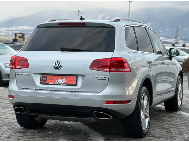 VW Touareg 3.0TDI* 239kc* BLUEMOTION* NAVI* LED* TOP* - автомобили, коли, обяви за нови и употребявани 5