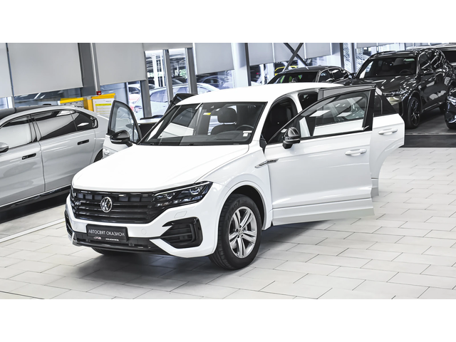VW Touareg R-Line 3.0 TDI V6 4Motion Tiptronic - автомобили, коли, обяви за нови и употребявани 0