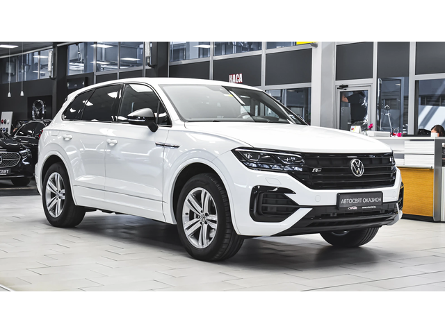 VW Touareg R-Line 3.0 TDI V6 4Motion Tiptronic - автомобили, коли, обяви за нови и употребявани 4