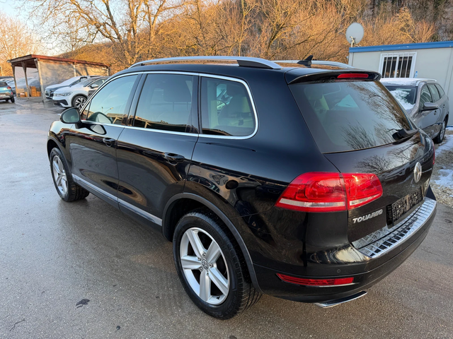 VW Touareg 3.0TDI 239k.c. 170хил.км. - автомобили, коли, обяви за нови и употребявани 4