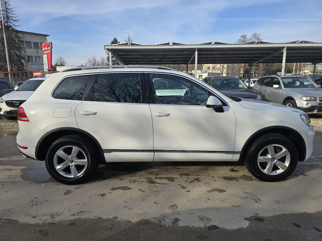 VW Touareg 3.0TDI 245к.с 4х4 Топ състояние - автомобили, коли, обяви за нови и употребявани 7