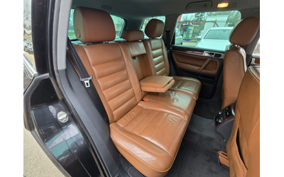 VW Touareg 3.0TDI 224к.с  4x4 Топ състояние - автомобили, коли, обяви за нови и употребявани 13