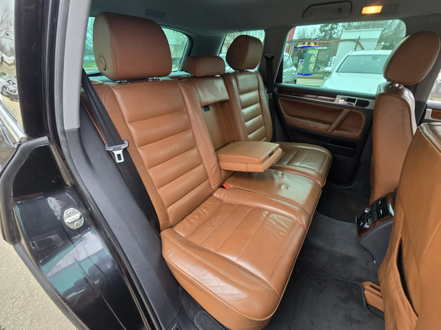 VW Touareg 3.0TDI 224к.с  4x4 Топ състояние - автомобили, коли, обяви за нови и употребявани 13