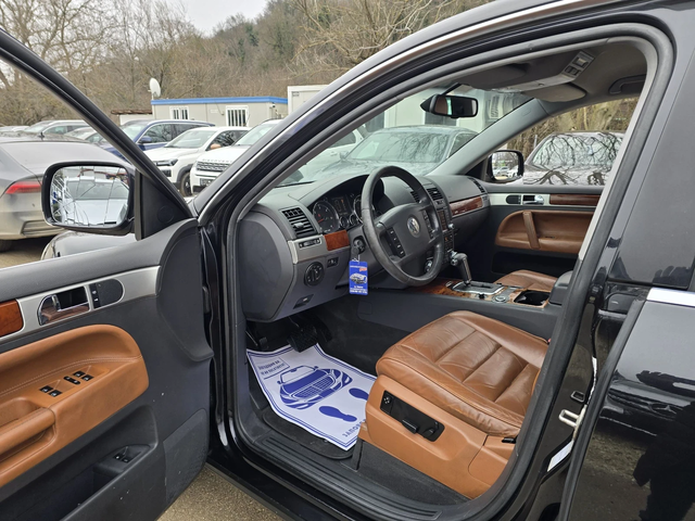 VW Touareg 3.0TDI 224к.с  4x4 Топ състояние - автомобили, коли, обяви за нови и употребявани 9