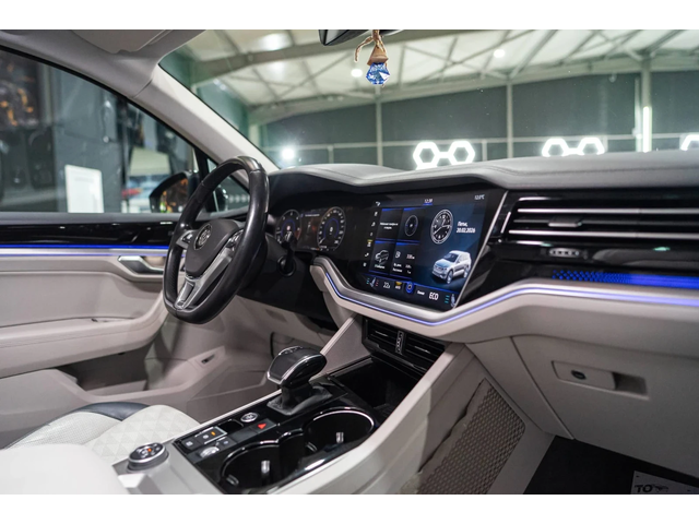 VW Touareg 50TDI 4MOTION FULL R LINE ПАНО ЛИЗИНГ 100% - автомобили, коли, обяви за нови и употребявани 13