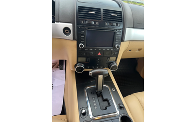 VW Touareg 3.0TDI-224-NAVI-ITALIA - автомобили, коли, обяви за нови и употребявани 13