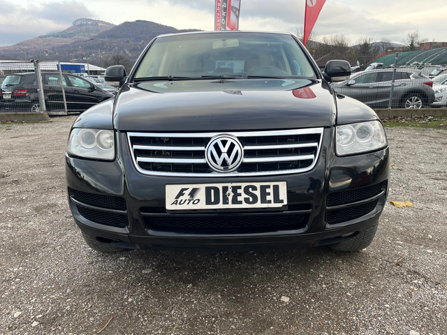 VW Touareg 3.0TDI-224-NAVI-ITALIA - автомобили, коли, обяви за нови и употребявани 1