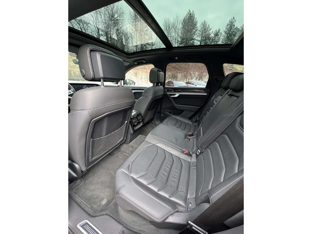 VW Touareg R-LINE - автомобили, коли, обяви за нови и употребявани 8