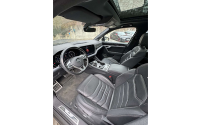 VW Touareg R-LINE - автомобили, коли, обяви за нови и употребявани 9