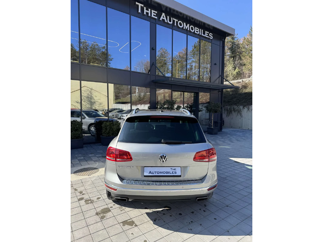 VW Touareg - автомобили, коли, обяви за нови и употребявани 4