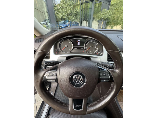 VW Touareg R-LINE - автомобили, коли, обяви за нови и употребявани 15