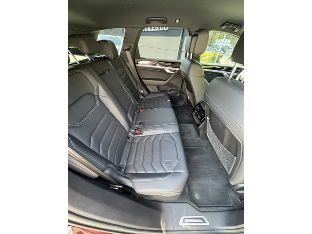 VW Touareg R-LINE - автомобили, коли, обяви за нови и употребявани 10