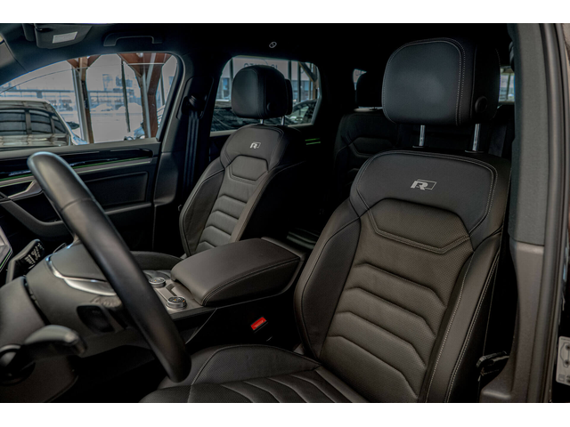 VW Touareg 4.0TDI/Rline/Обдухване/Камера/4Motion/Амбиент - автомобили, коли, обяви за нови и употребявани 8