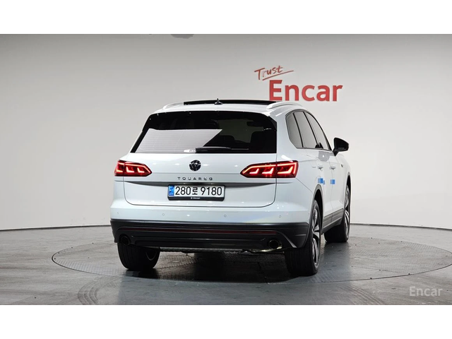 VW Touareg * 3.0TDI* PREMIUM* FULL* КРАЙНА ЦЕНА* - автомобили, коли, обяви за нови и употребявани 3