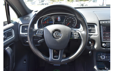 VW Touareg 3.0TDI* R-LINE - автомобили, коли, обяви за нови и употребявани 13