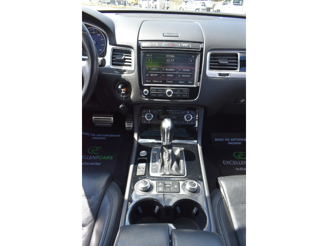 VW Touareg 3.0TDI* R-LINE - автомобили, коли, обяви за нови и употребявани 14