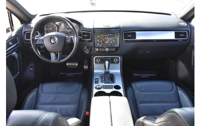 VW Touareg 3.0TDI* R-LINE* PANORAMA - автомобили, коли, обяви за нови и употребявани 13