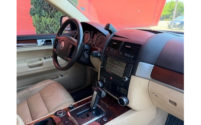 VW Touareg 3.0D* АВТОМАТИК* КОЖА* НА* ПРУЖИНИ* Обслужен - автомобили, коли, обяви за нови и употребявани 9