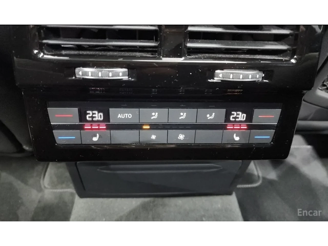 VW Touareg 4.0 V8 TDI / R-line / 360 КАМЕРИ / ПАНОРАМА / FULL - автомобили, коли, обяви за нови и употребявани 15
