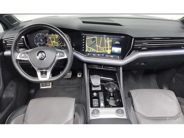 VW Touareg 4.0 V8 TDI / R-line / 360 КАМЕРИ / ПАНОРАМА / FULL - автомобили, коли, обяви за нови и употребявани 6