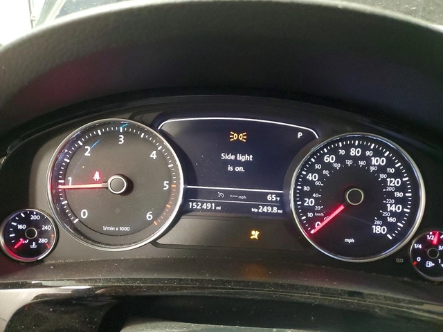 VW Touareg V6 3.0 TDI - автомобили, коли, обяви за нови и употребявани 5