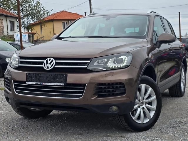 VW Touareg 3.0TDI 245K.C. / АВТОМАТ / НАВИ / КОЖА / ЛЕД - автомобили, коли, обяви за нови и употребявани 0