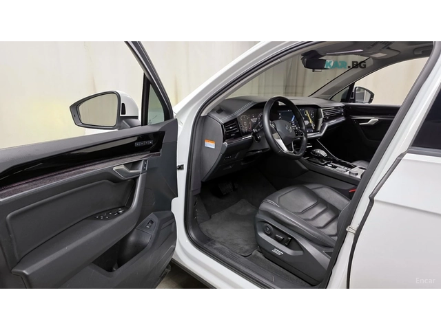 VW Touareg Premium* 3.0TDI* ПОДГРЕВ* ОБДУХ* ДИСТРОНИК* МАСАЖИ - автомобили, коли, обяви за нови и употребявани 7