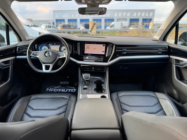VW Touareg 3.0TDI= 4Motion= Style= - автомобили, коли, обяви за нови и употребявани 9