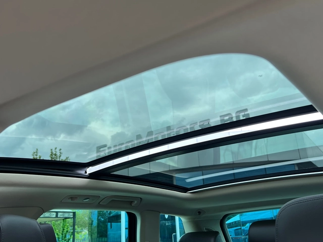 VW Touareg 3.0TDI, 4-MOTION, FULL SERVICE VW-KATO HOB, PANO, - автомобили, коли, обяви за нови и употребявани 11