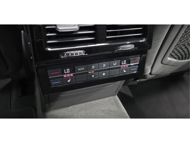 VW Touareg 3.0 TDI | FULL - автомобили, коли, обяви за нови и употребявани 13