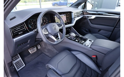 VW Touareg * NEW MODEL* R-LINE* IQ HD MATRIX LIGHTS* PANO! - автомобили, коли, обяви за нови и употребявани 10