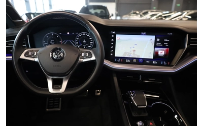 VW Touareg R-LINE* IQ HD MATRIX* HEAD UP* DYNAUDIO* PANO!!! - автомобили, коли, обяви за нови и употребявани 9