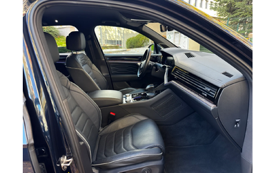 VW Touareg Elegance PA 3.0 V6 TDI SCR 4MOT - автомобили, коли, обяви за нови и употребявани 6