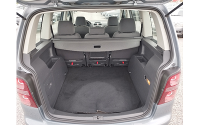 vw-touran-1-6i-102-k-s - 3