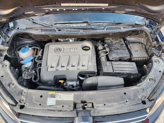 VW Touran 1.6TDI DSG - автомобили, коли, обяви за нови и употребявани 14