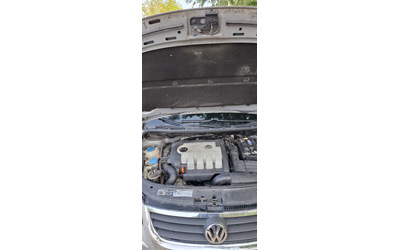 vw-touran-1-9-tdi-105 - 1