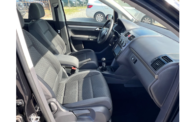 VW Touran 2.0/ ЛИЗИНГ!!!!! - автомобили, коли, обяви за нови и употребявани 12