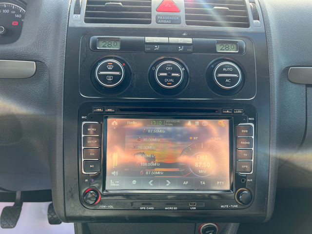 VW Touran 2.0/ ЛИЗИНГ!!!!! - автомобили, коли, обяви за нови и употребявани 13