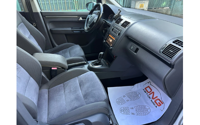 VW Touran 1, 400 /EURO5B/DSG/ - автомобили, коли, обяви за нови и употребявани 8