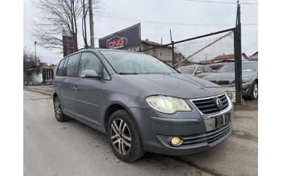vw-touran - 0