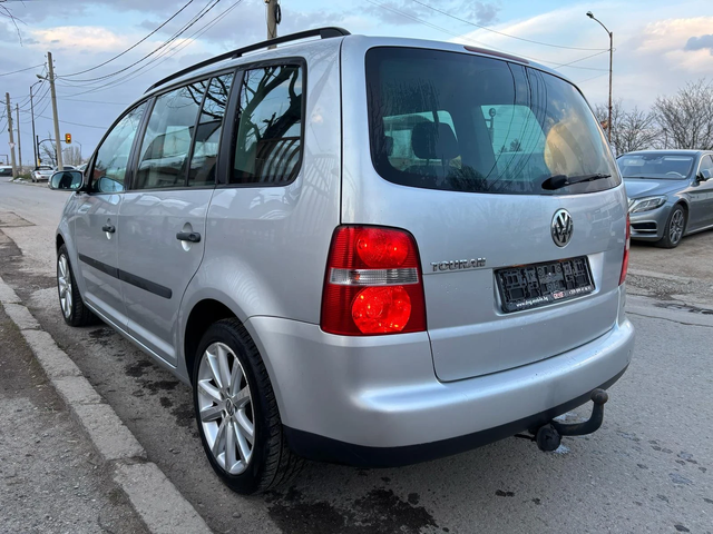 VW Touran 1, 600 EURO4 - автомобили, коли, обяви за нови и употребявани 4