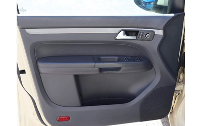 VW Touran 2.0TDI/DSG/Навигация/Кожа/Мулти Волан/Автопилот - автомобили, коли, обяви за нови и употребявани 10